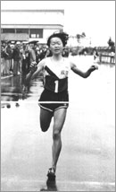 フルマラソンデビューで日本最高記録を出す
