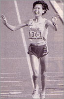 1998年、高橋尚子は女子マラソン日本最高記録を2度塗り替えた